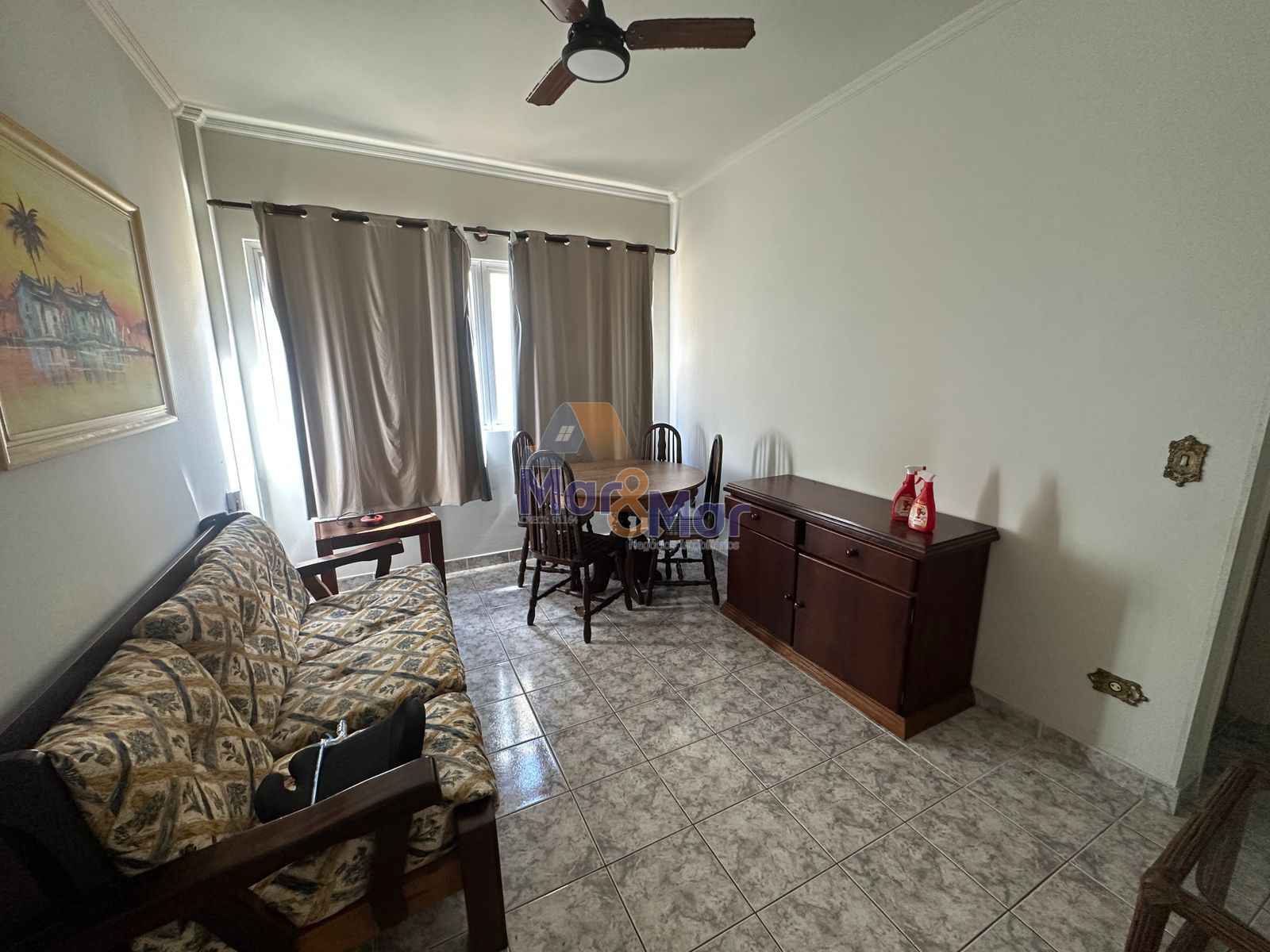 Apartamento na Praia da Enseada, Guarujá - SP