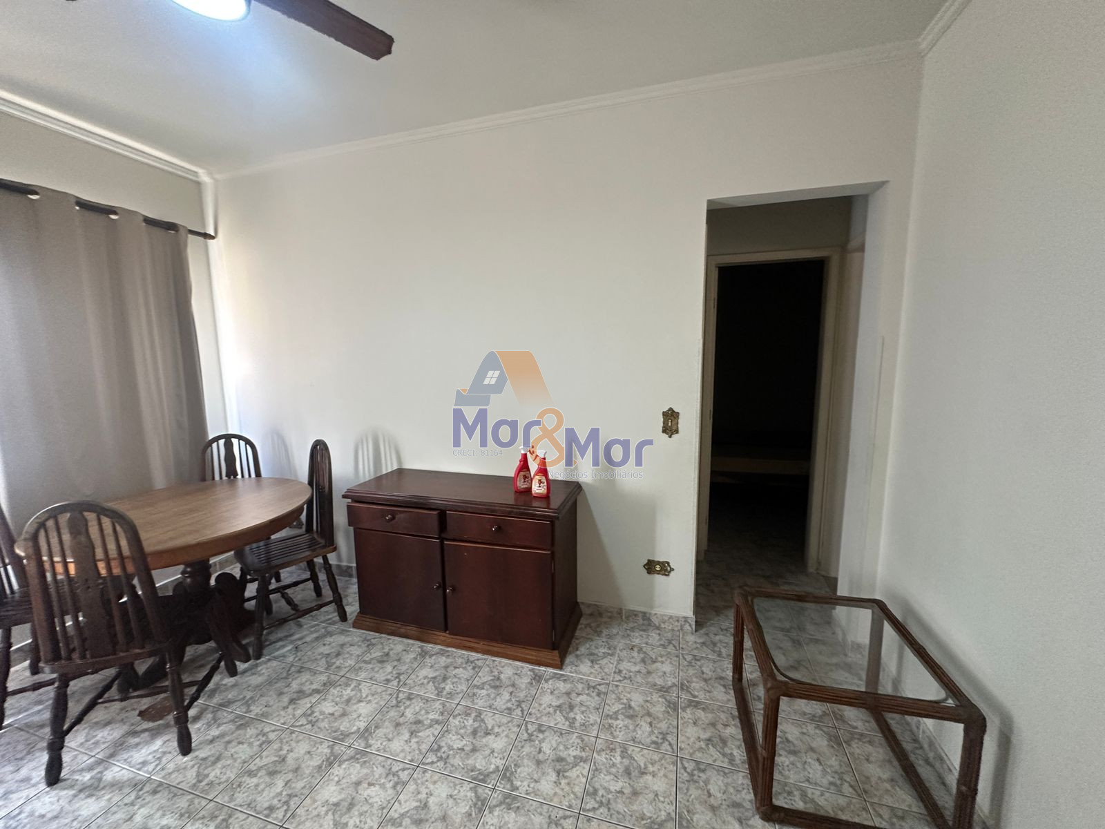 Apartamento na Praia da Enseada, Guarujá - SP