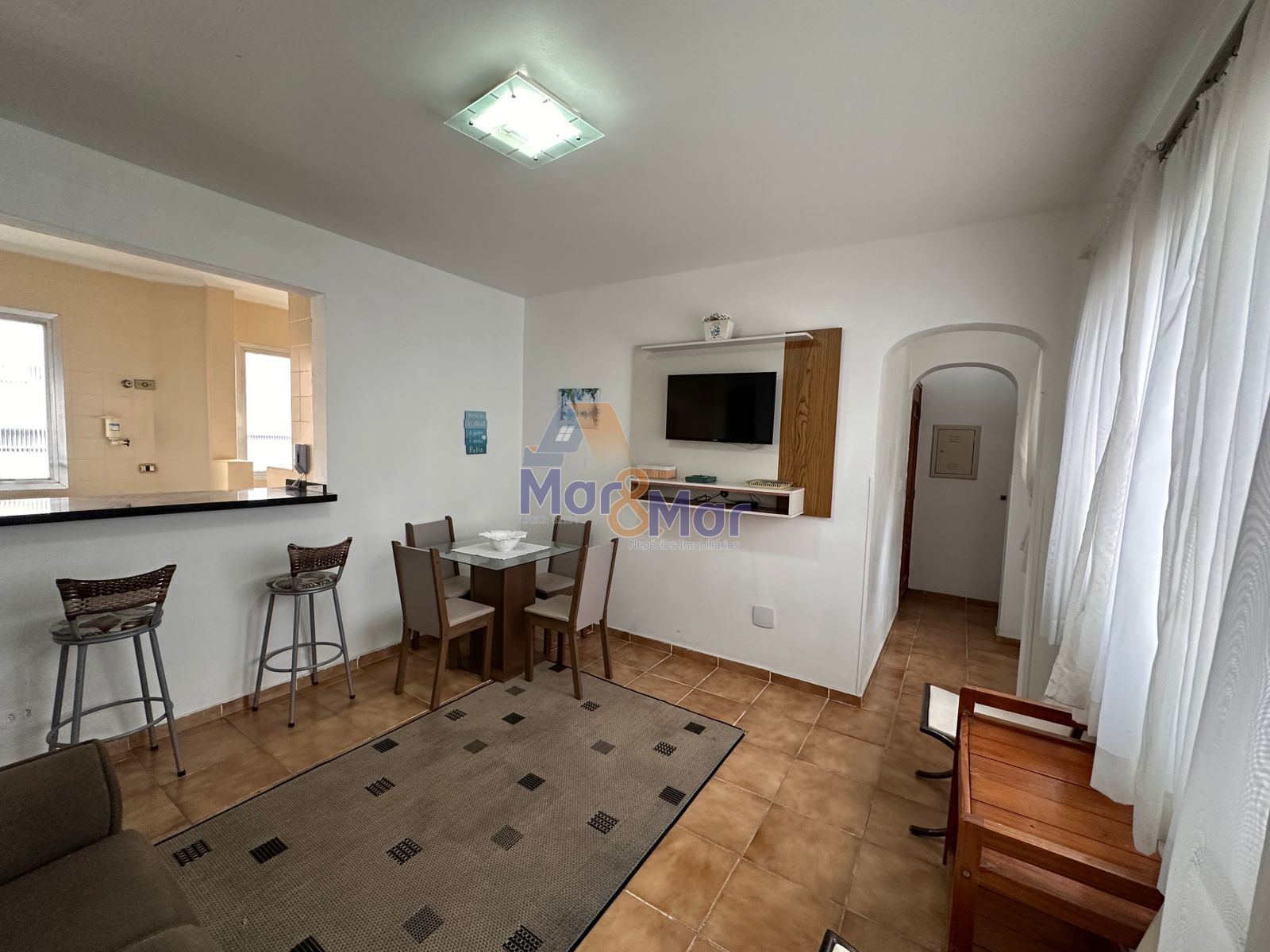 Apartamento na Praia das Astúrias, Guarujá - SP