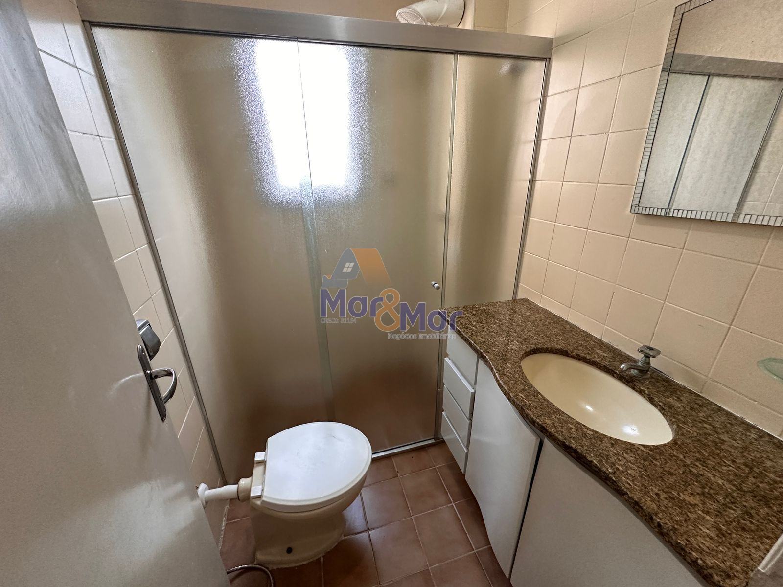 Apartamento na Praia das Astúrias, Guarujá - SP