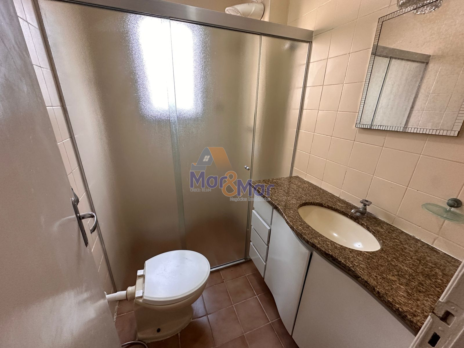 Apartamento na Praia das Astúrias, Guarujá - SP