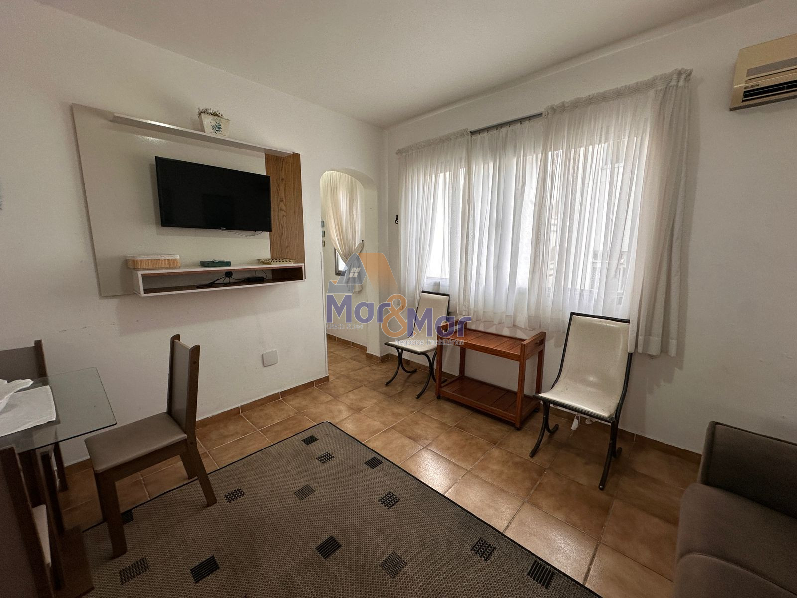Apartamento na Praia das Astúrias, Guarujá - SP