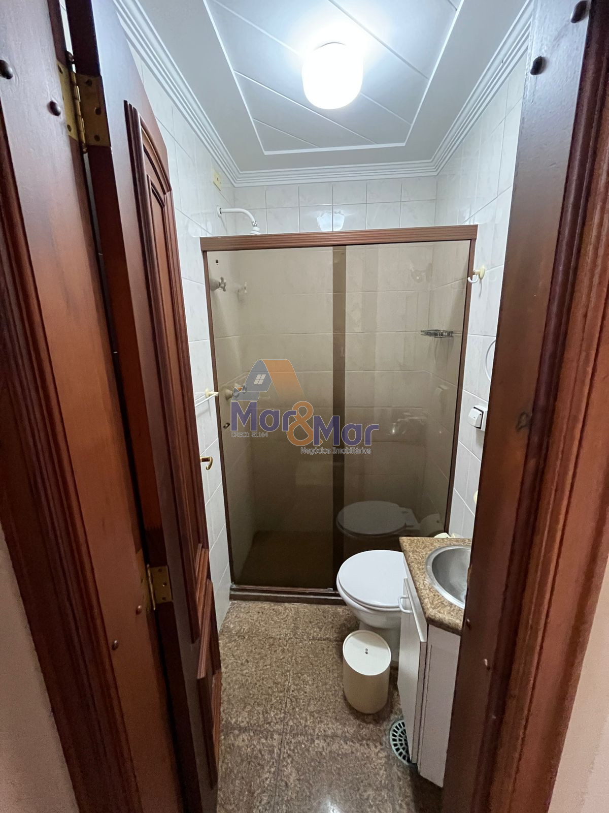 Apartamento na Praia da Enseada, Guarujá - SP