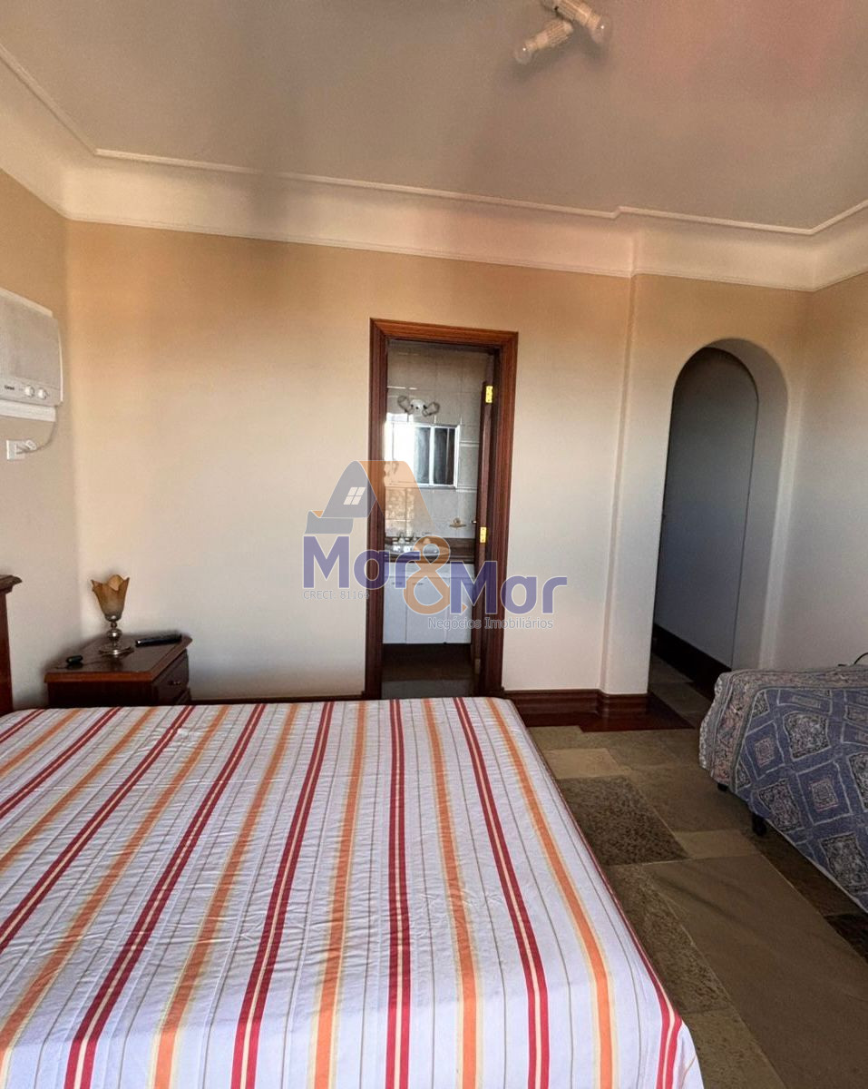 Apartamento na Praia da Enseada, Guarujá - SP