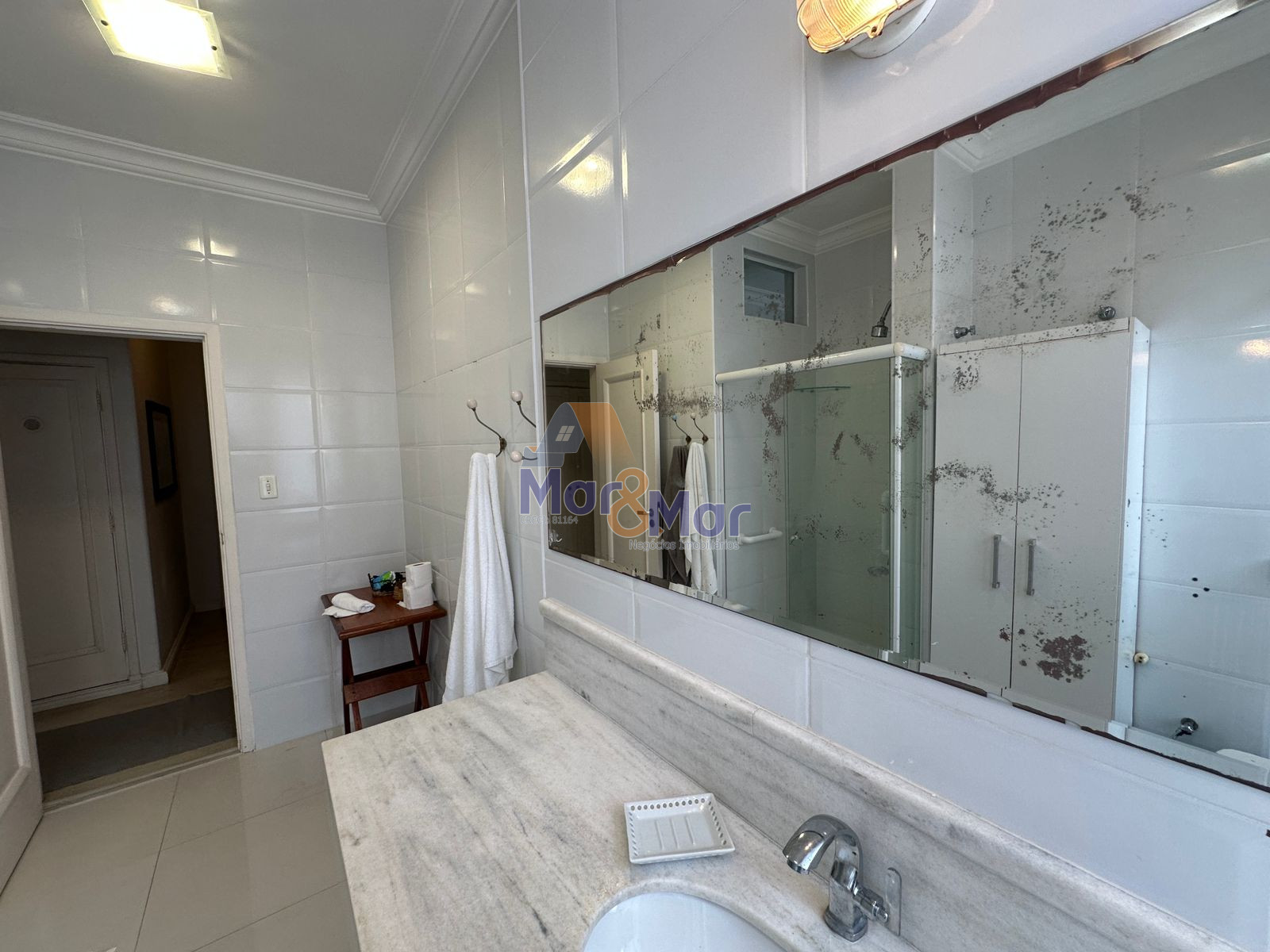 Apartamento Frente ao Mar nas Pitangueiras, Guarujá - SP
