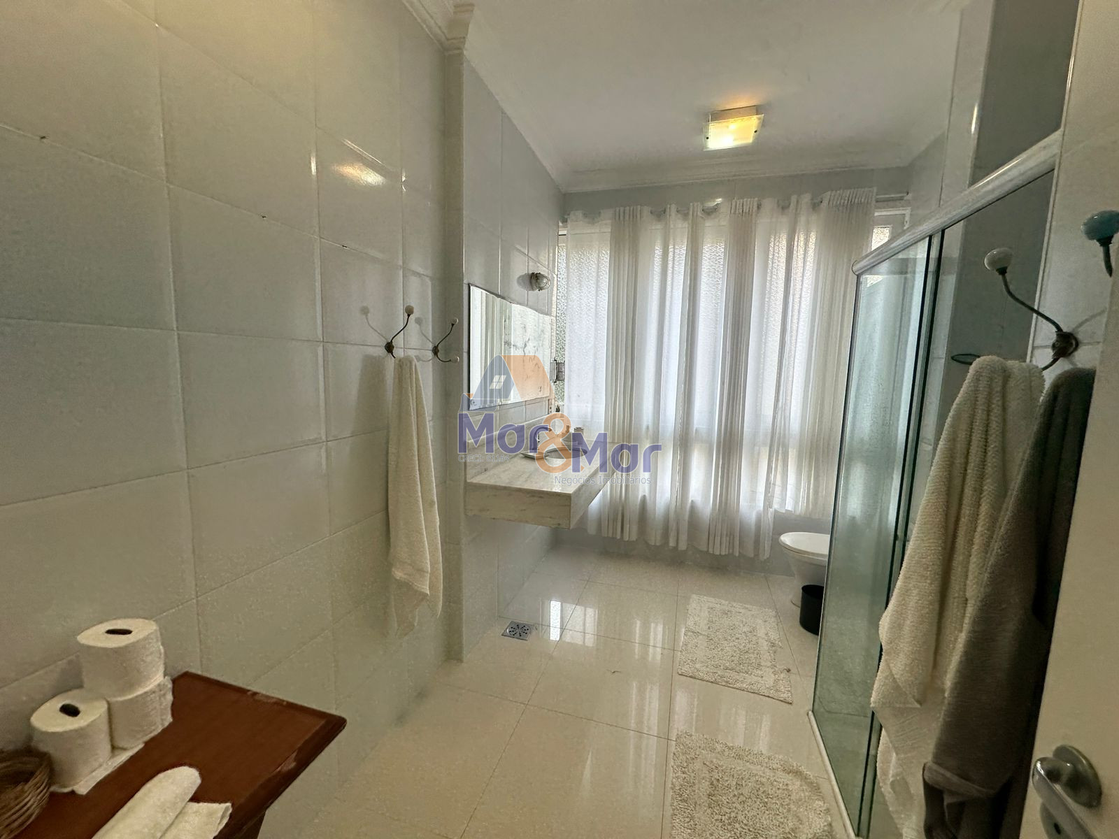 Apartamento Frente ao Mar nas Pitangueiras, Guarujá - SP