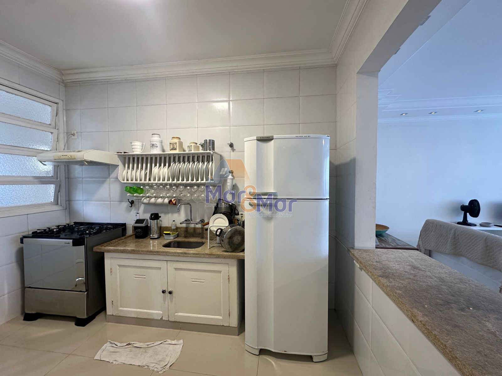 Apartamento Frente ao Mar nas Pitangueiras, Guarujá - SP
