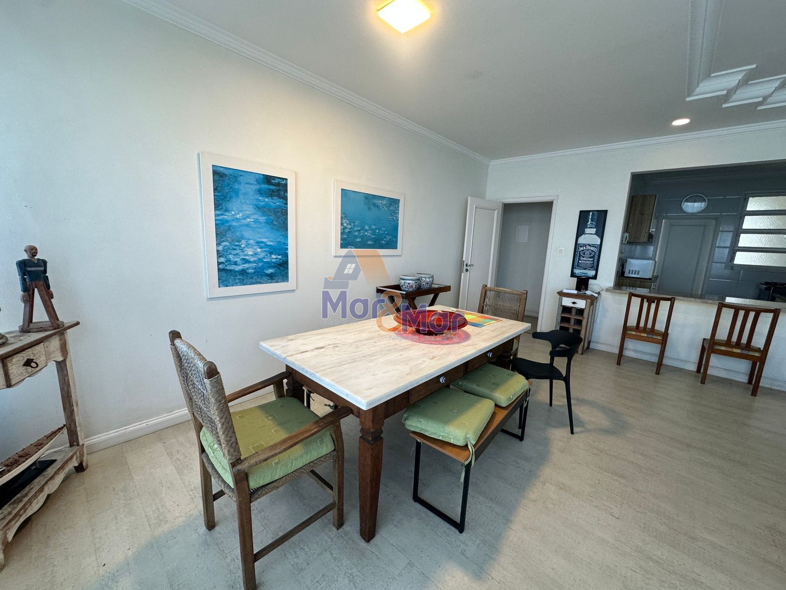 Apartamento Frente ao Mar nas Pitangueiras, Guarujá - SP