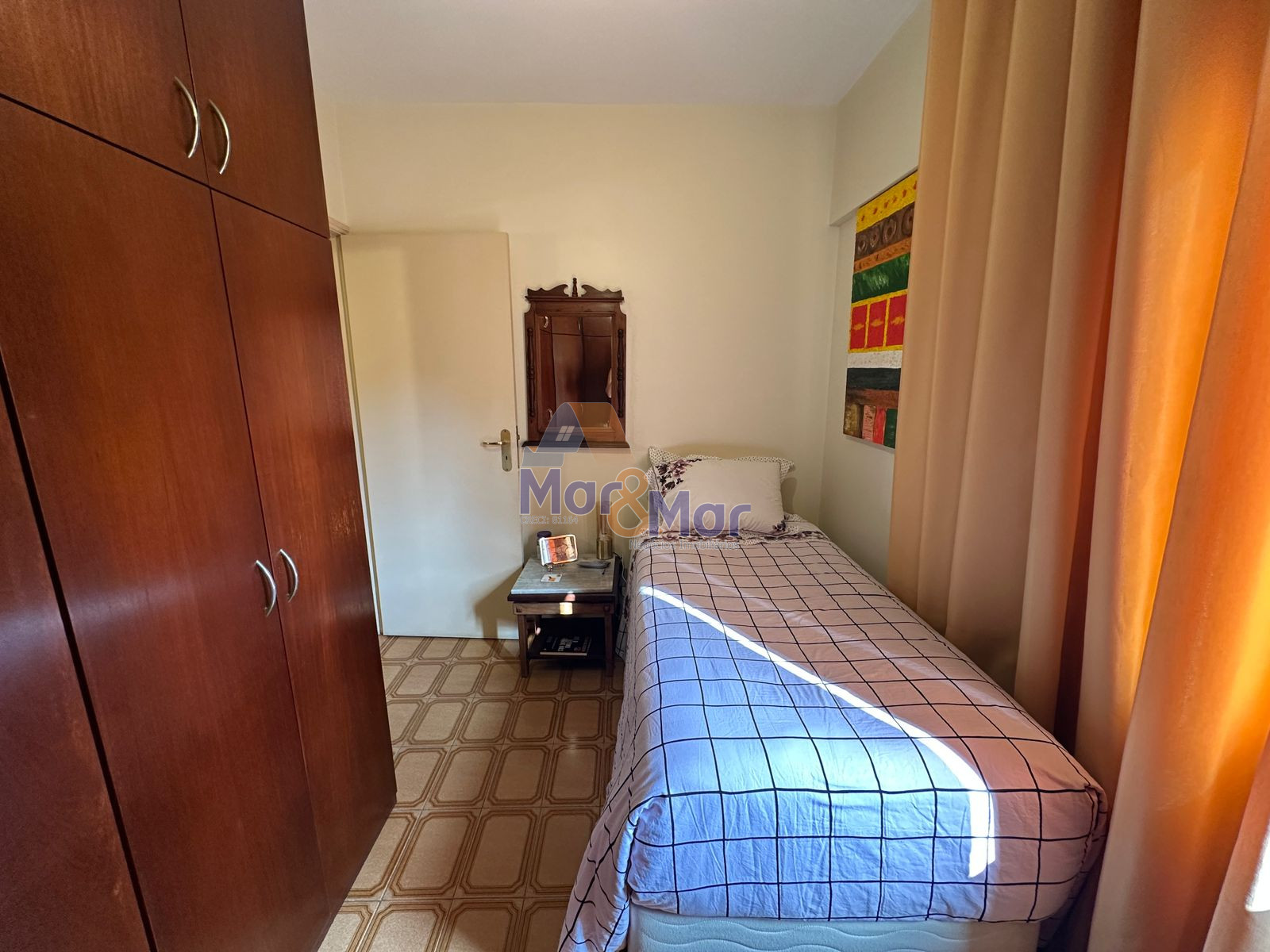 Apartamento na Praia da Enseada, Guarujá - SP