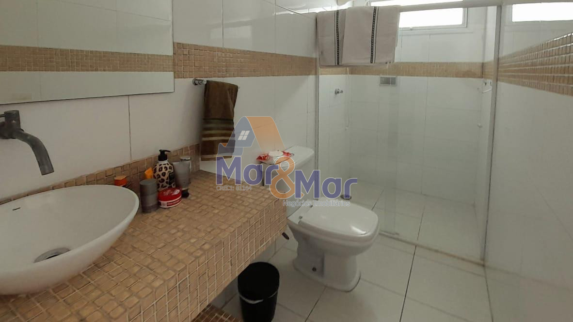 Casa em Condomínio na Praia da Enseada, Guarujá - SP