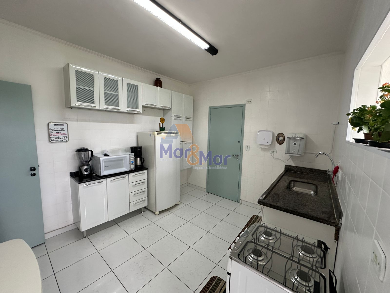 Apartamento na Praia das Astúrias, Guarujá - SP
