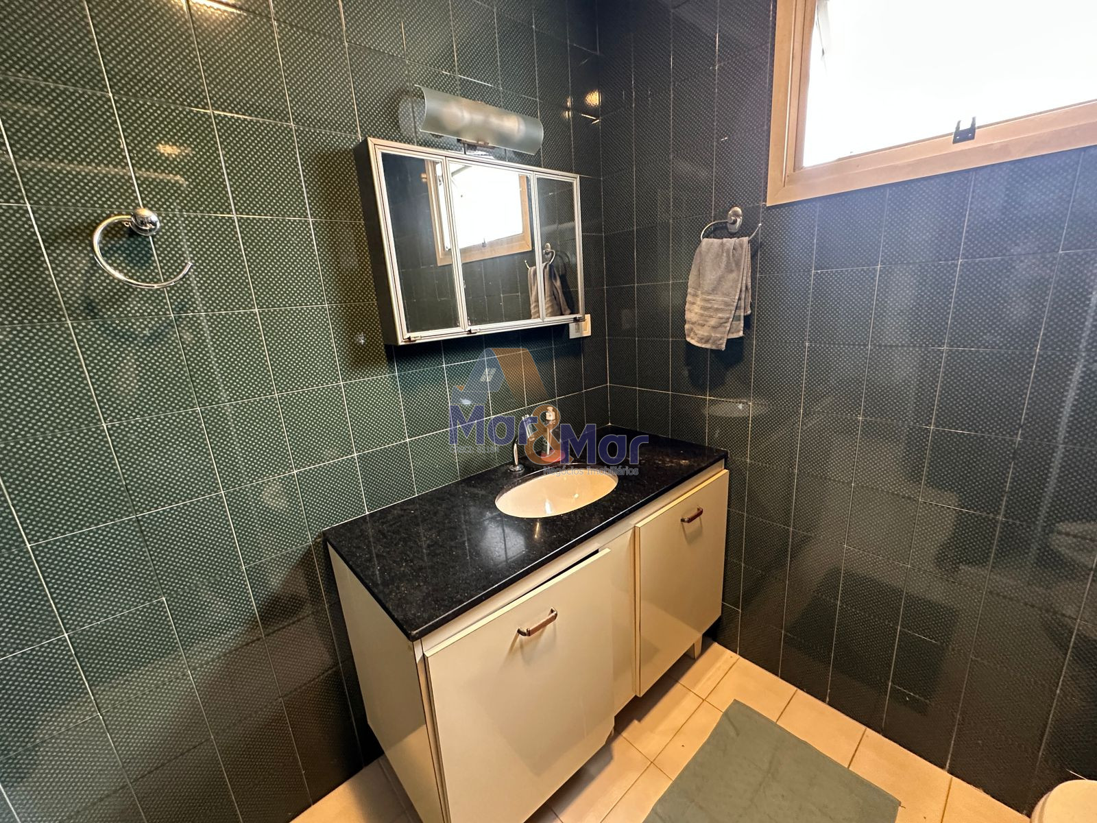 Apartamento na Praia das Astúrias, Guarujá - SP