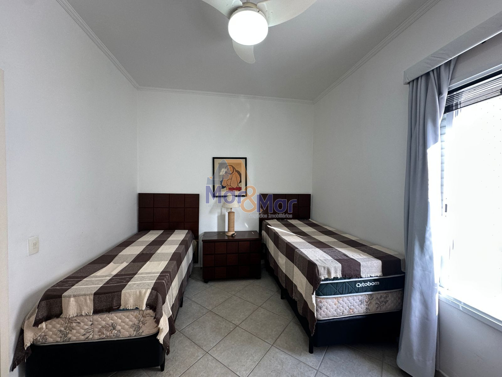 Apartamento Frente ao Mar nas Pitangueiras, Guarujá - SP