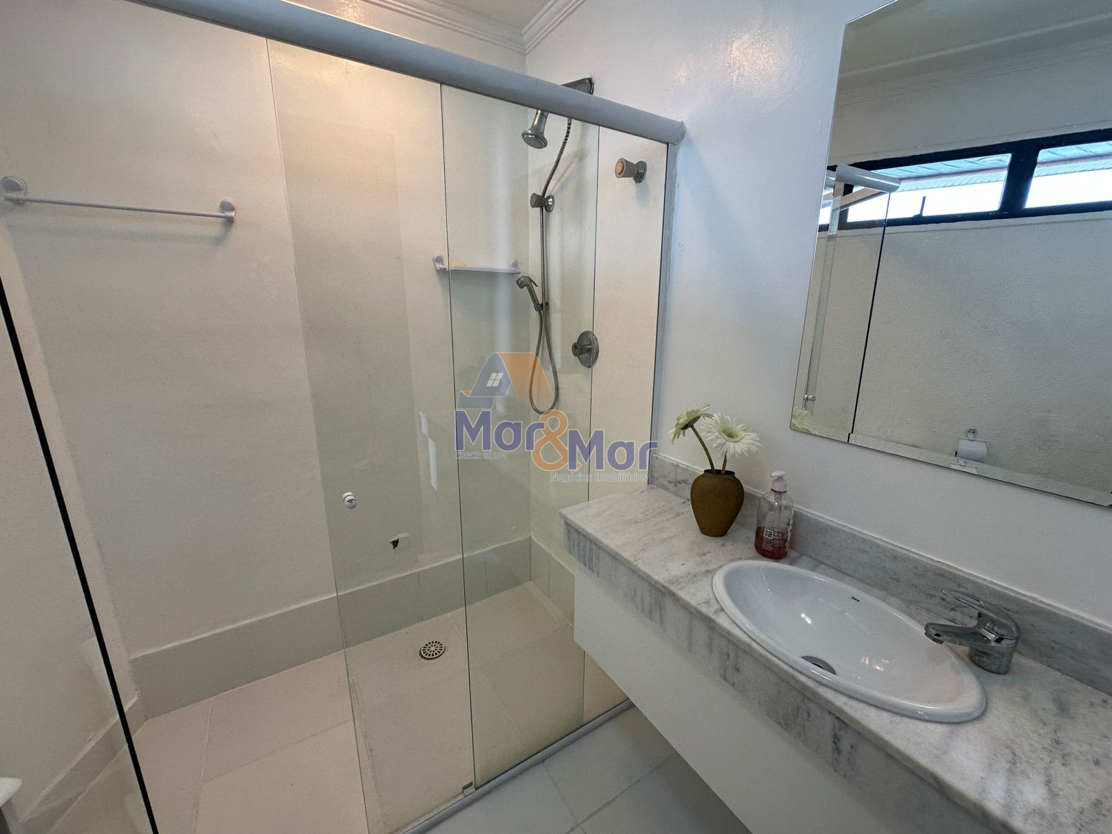 Apartamento Frente Mar, Praia das Astúrias , Guarujá - SP