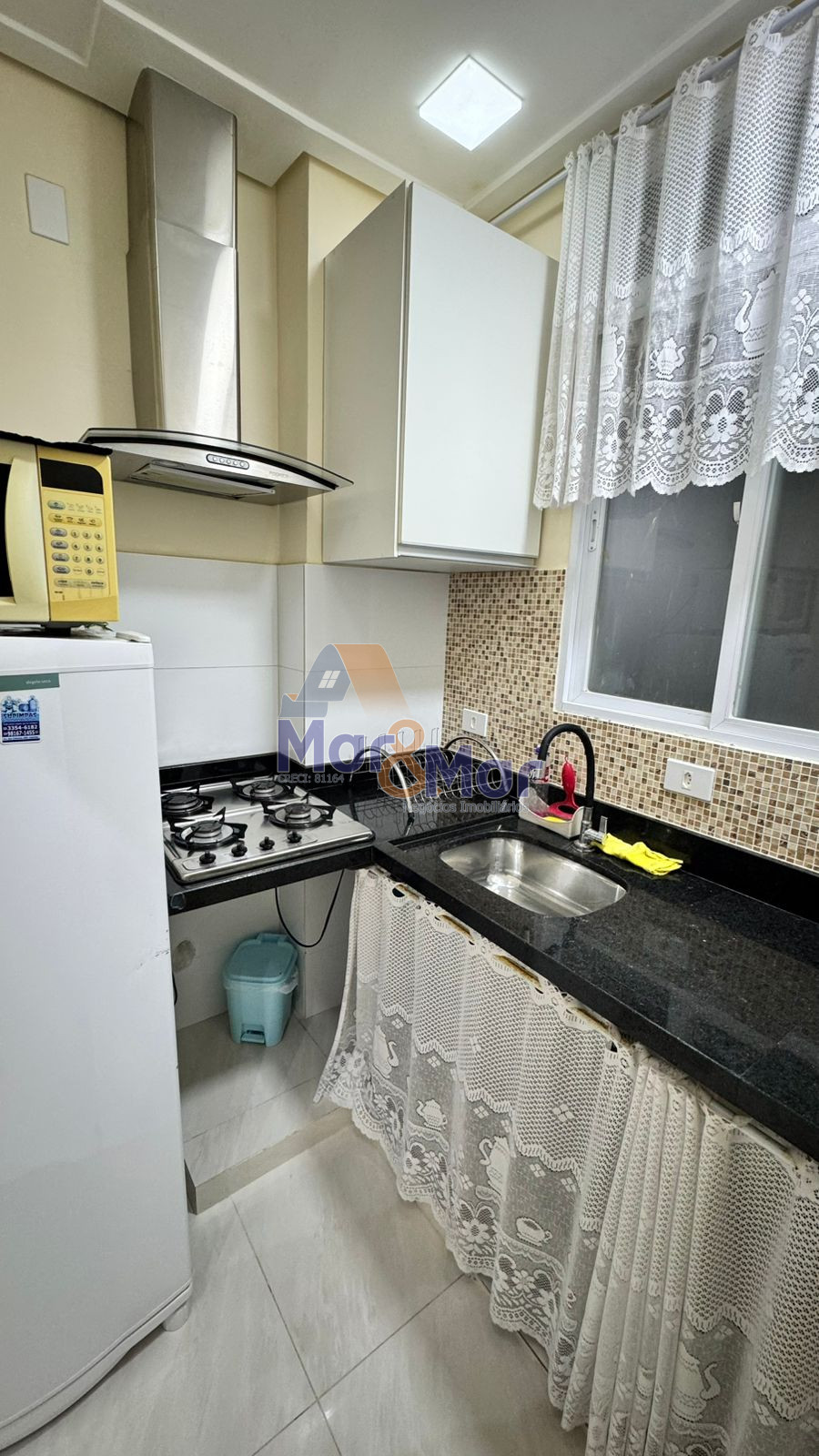 Apartamento na Praia das Pitangueiras, Guarujá - SP