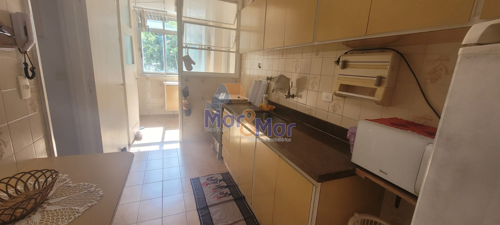 Apartamento na Praia das Pitangueiras, Guarujá - SP