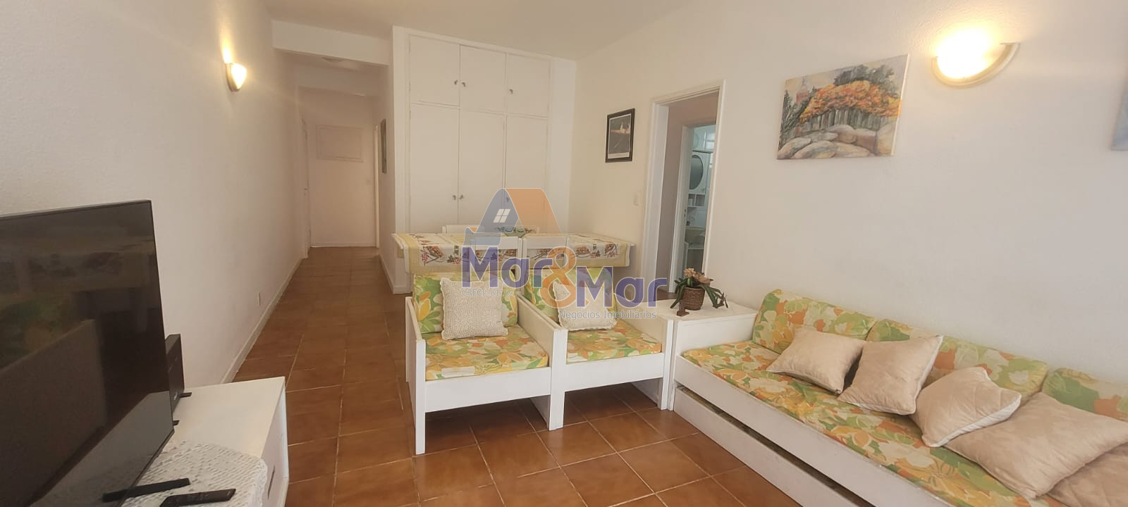 Apartamento na Praia das Pitangueiras, Guarujá - SP