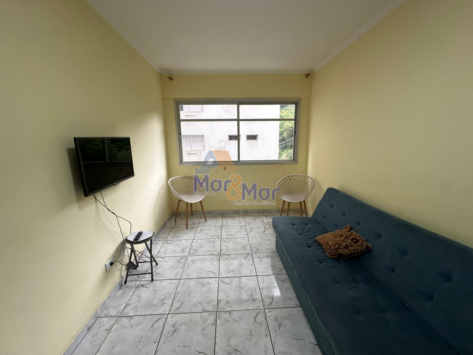 Apartamento na Praia das Pitangueiras, Guarujá - SP