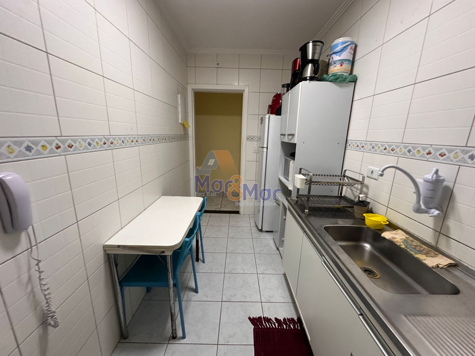 Apartamento na Praia das Pitangueiras, Guarujá - SP