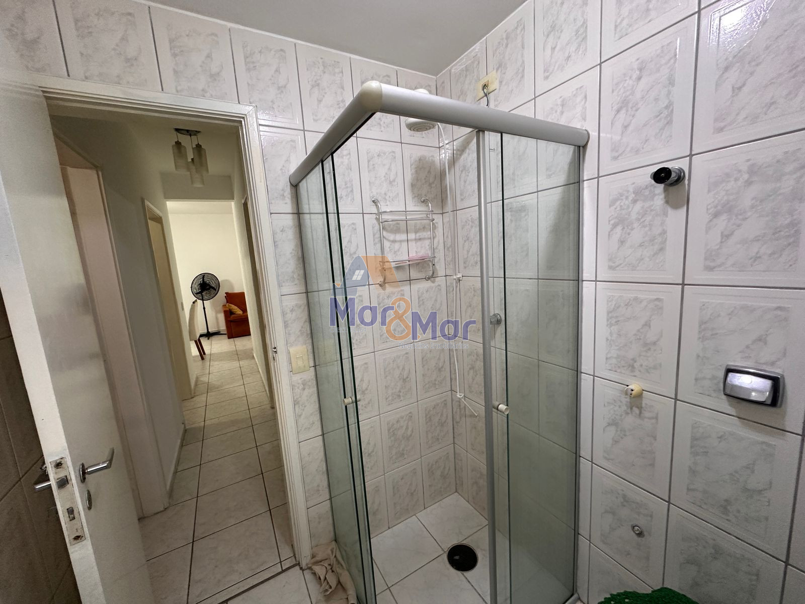 Apartamento na Praia da Enseada, Guarujá - SP