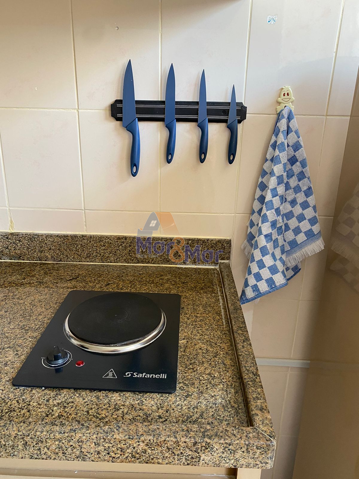 Apartamento na Praia das Pitangueiras, Guarujá - SP