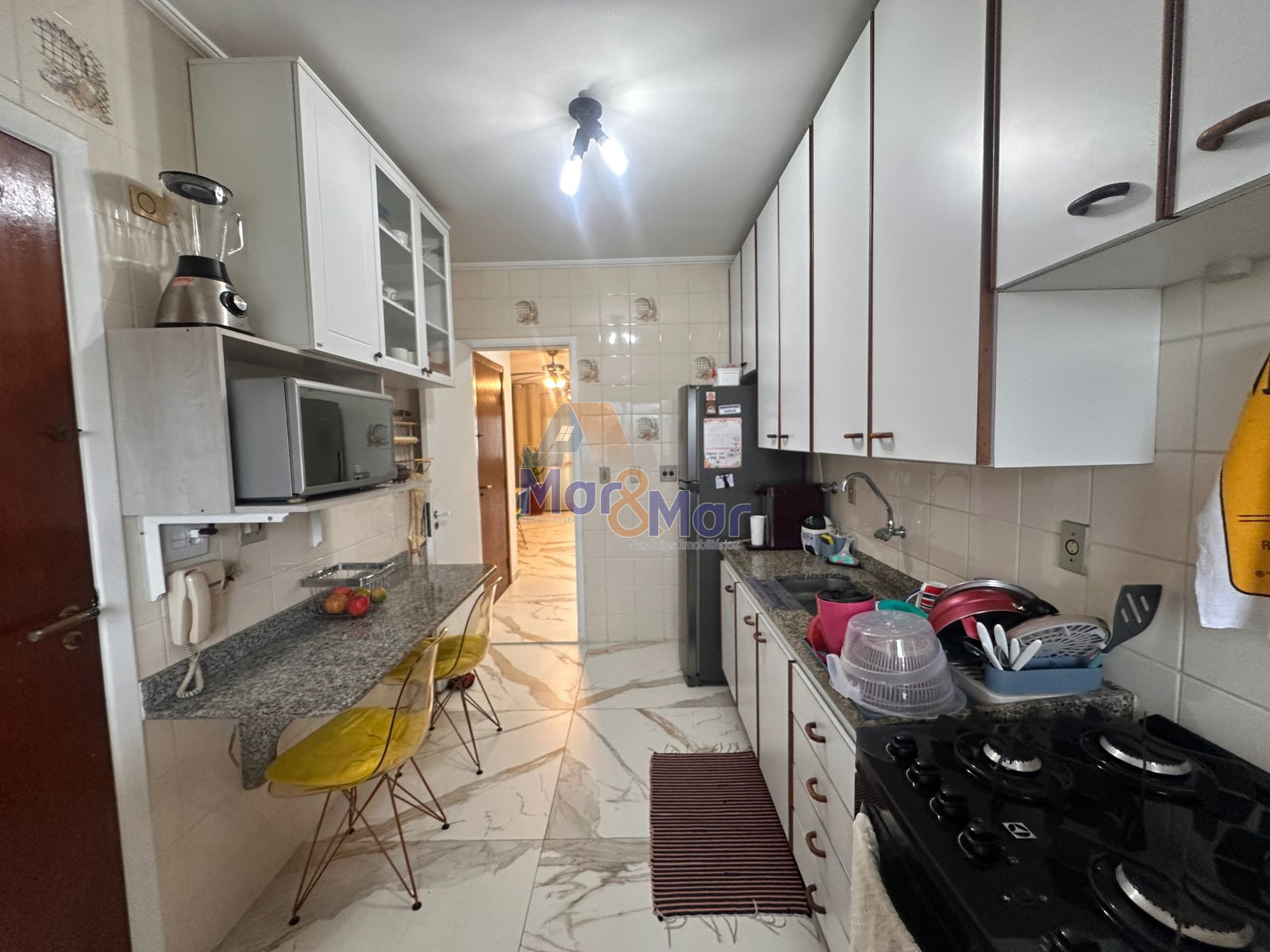 Apartamento na Praia das Astúrias, Guarujá - SP