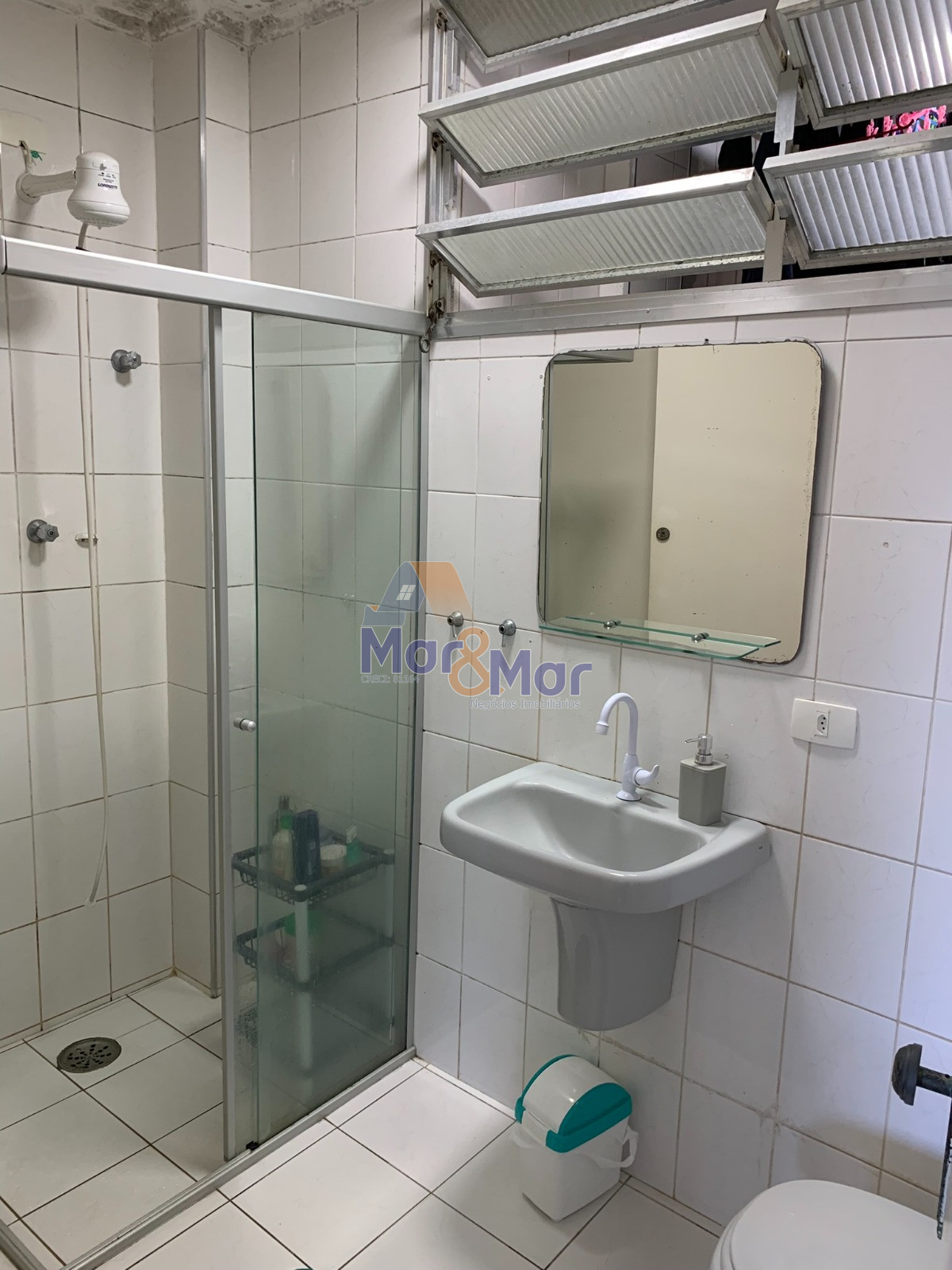 Apartamento Frente ao Mar nas Pitangueiras, Guarujá - SP