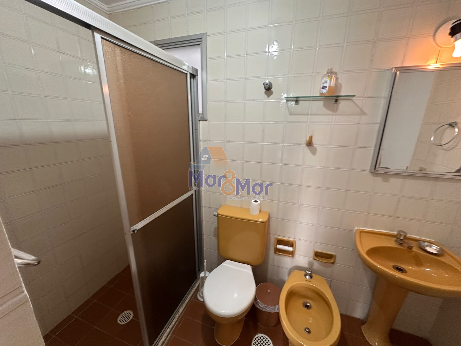 Apartamento na Praia da Enseada, Guarujá - SP