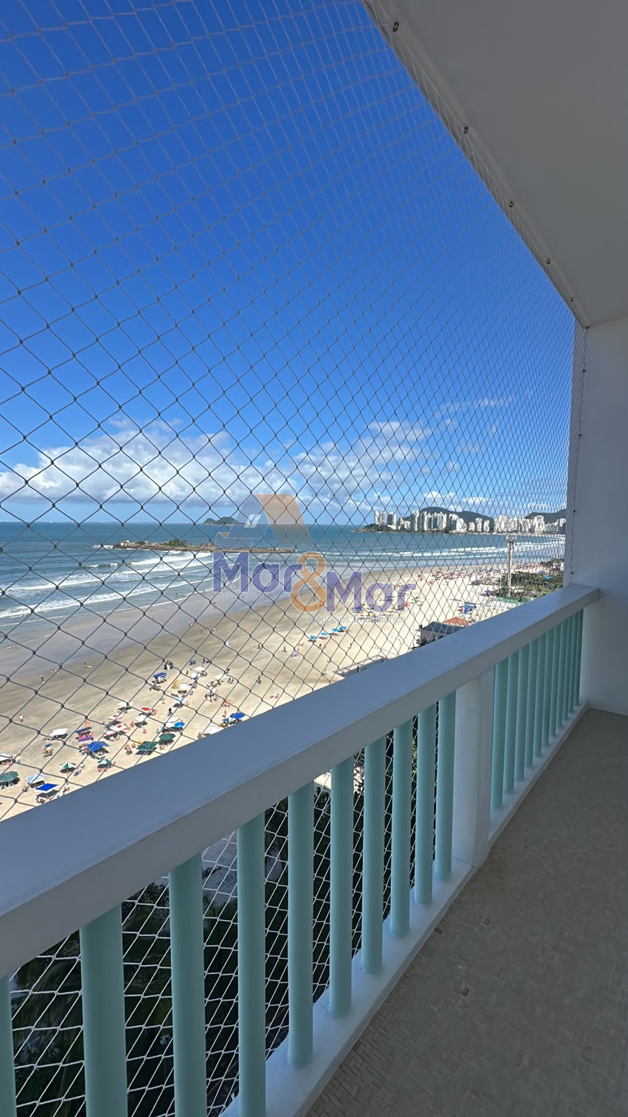 Apartamento Frente ao Mar nas Pitangueiras, Guarujá - SP
