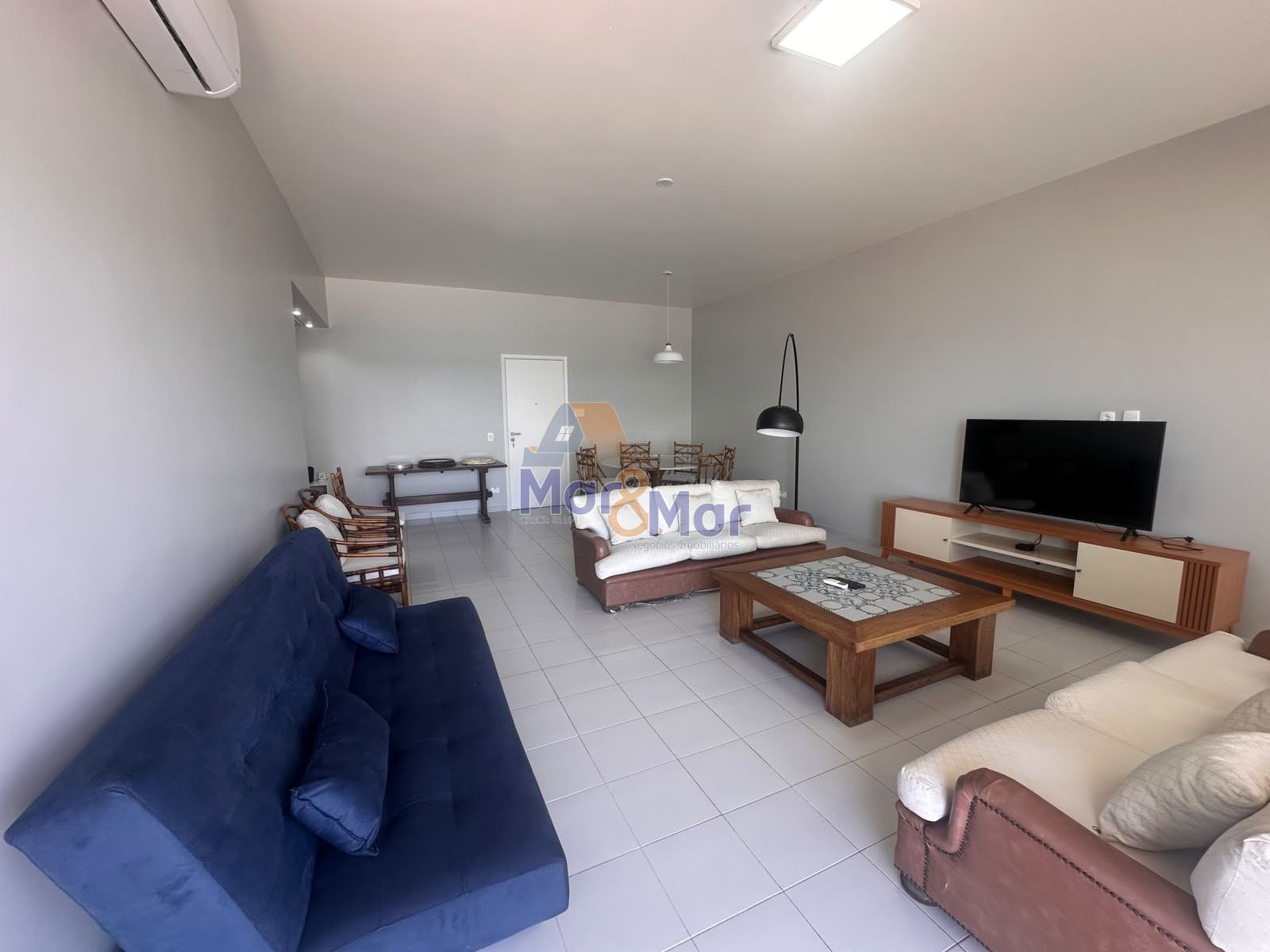 Apartamento Frente ao Mar nas Pitangueiras, Guarujá - SP