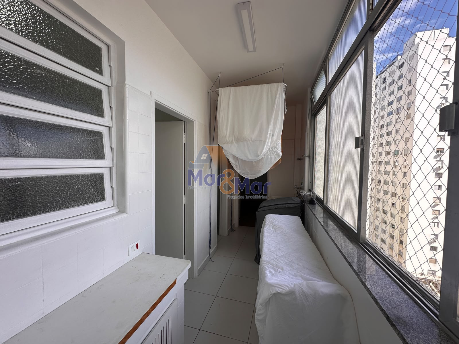 Apartamento Frente ao Mar nas Pitangueiras, Guarujá - SP