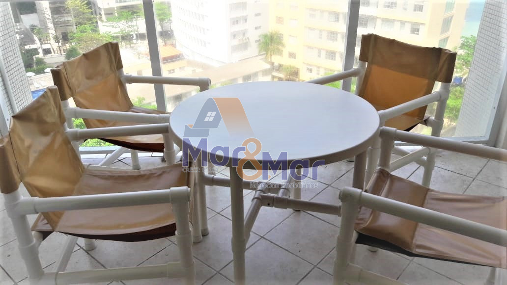 Apartamento na Praia das Pitangueiras, Guarujá - SP