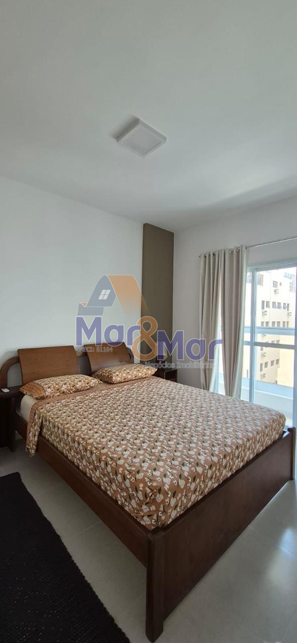 Apartamento na Praia da Enseada, Guarujá - SP
