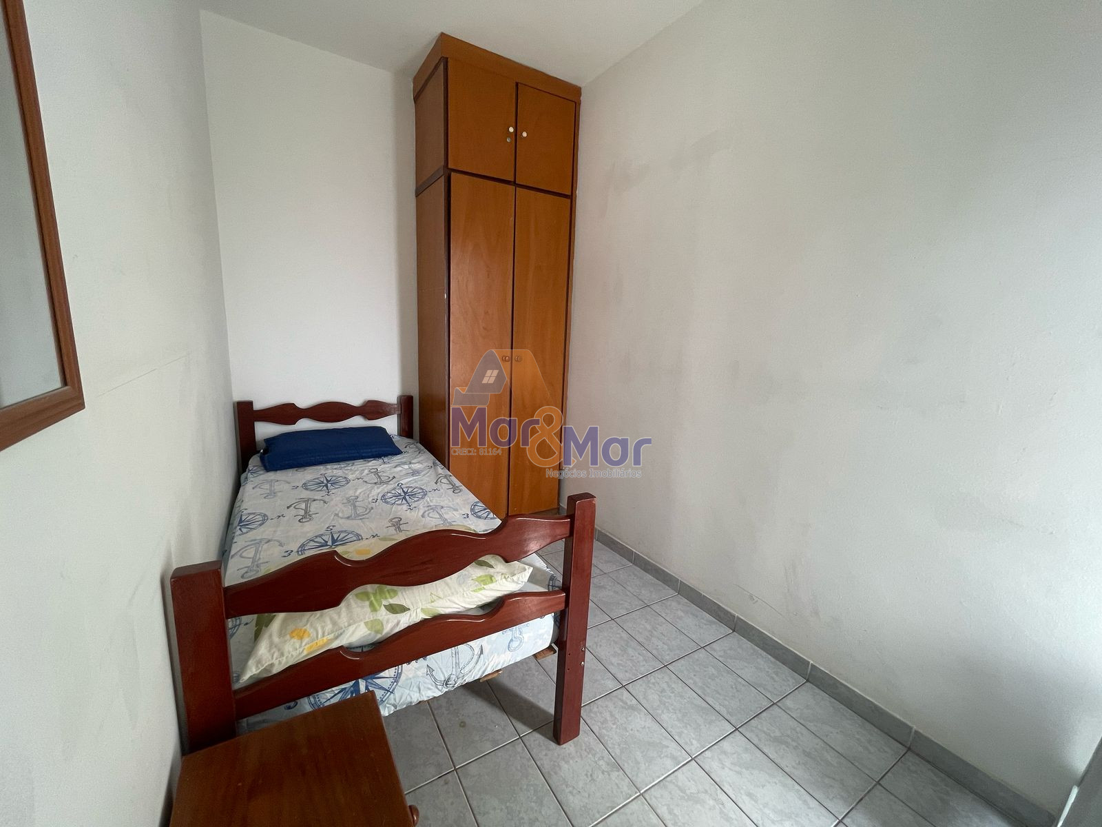Apartamento na Praia das Pitangueiras, Guarujá - SP