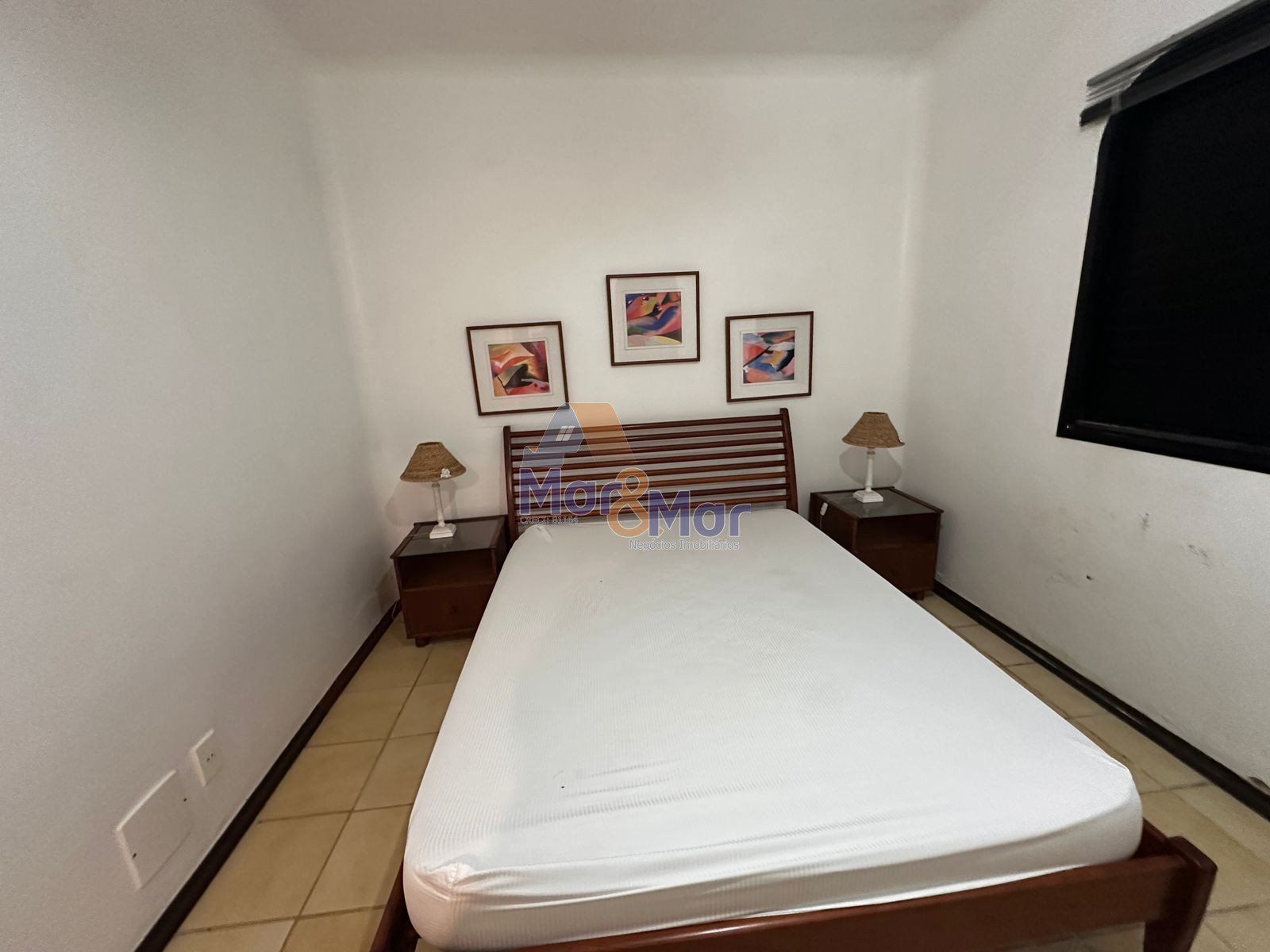 Apartamento na Praia da Enseada, Guarujá - SP