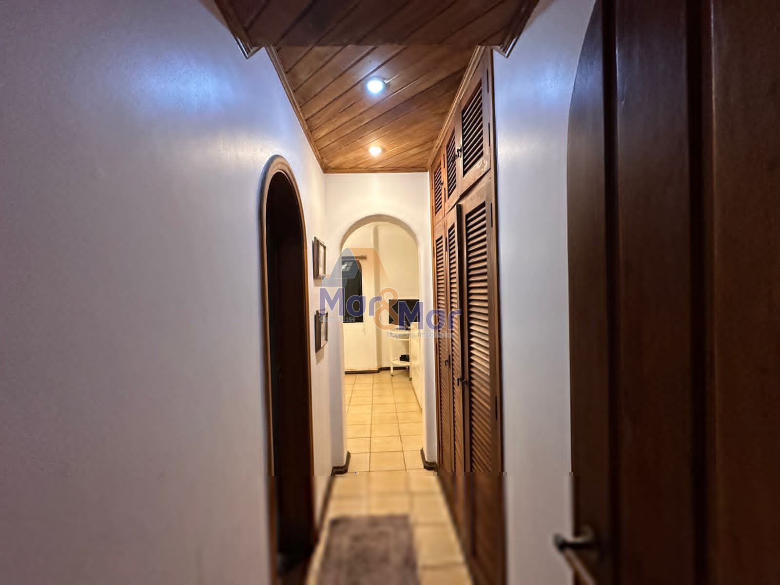 Apartamento na Praia da Enseada, Guarujá - SP
