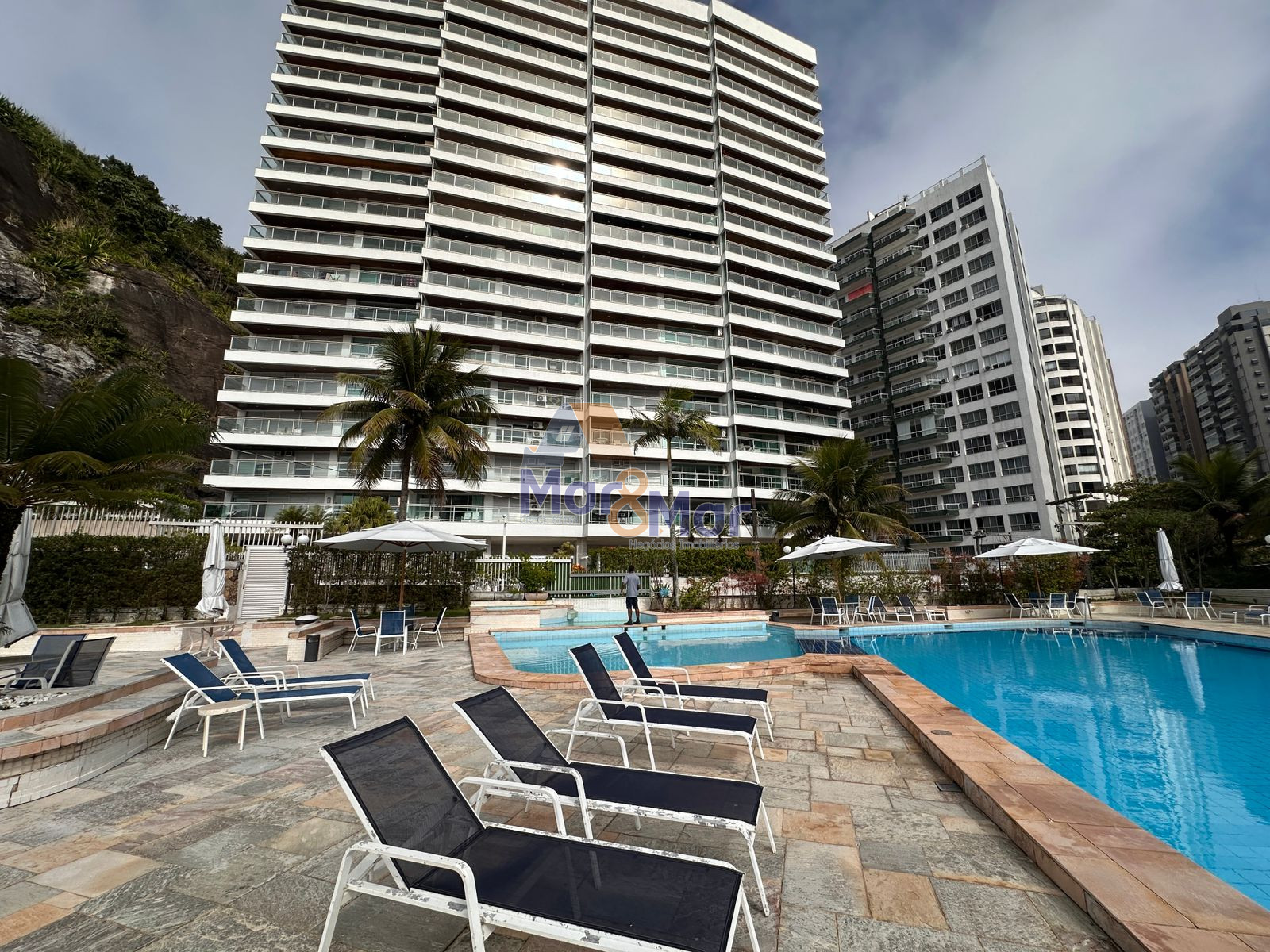 Apartamento-3-dormitorios-Pitangueiras