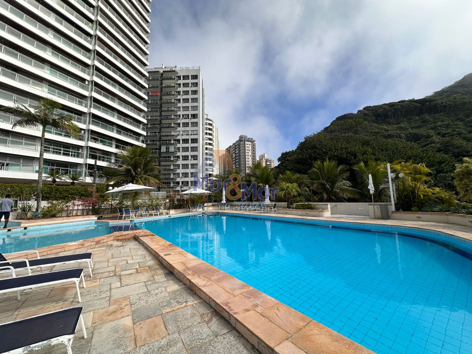 Apartamento-3-dormitorios-Pitangueiras