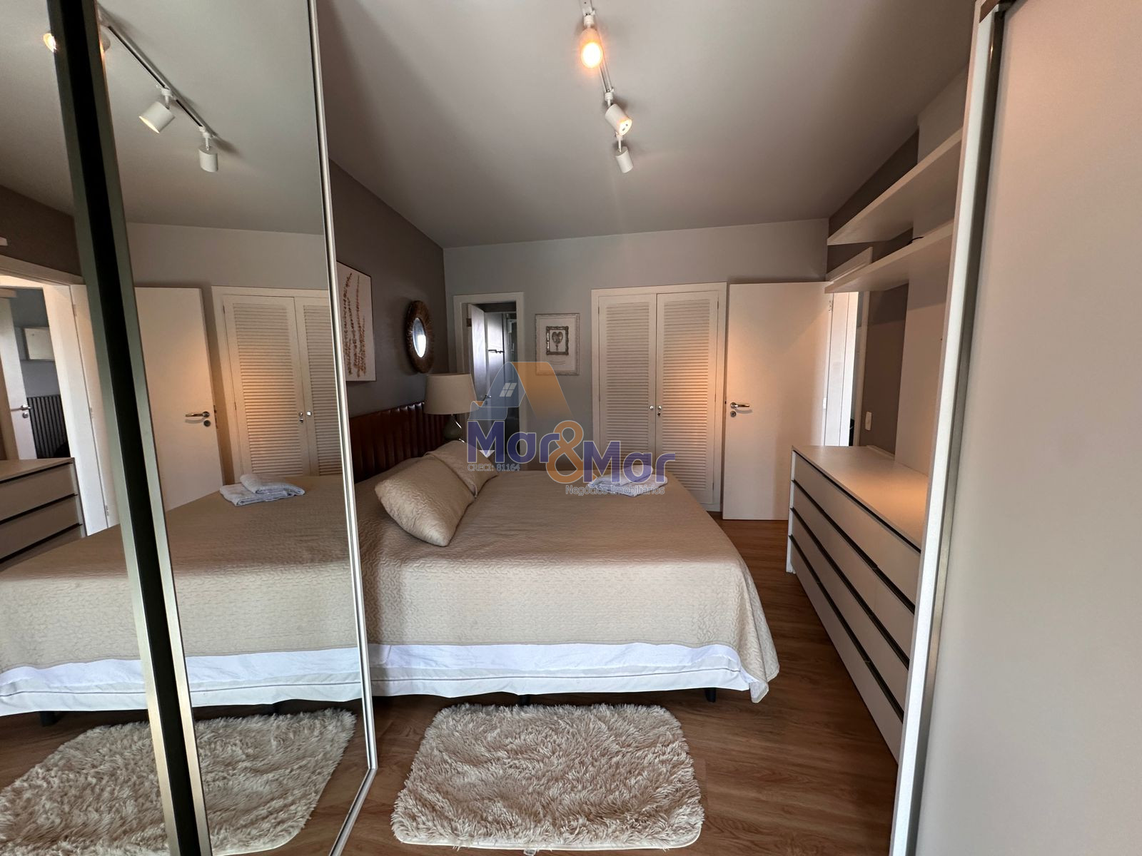 Apartamento-3-dormitorios-Pitangueiras