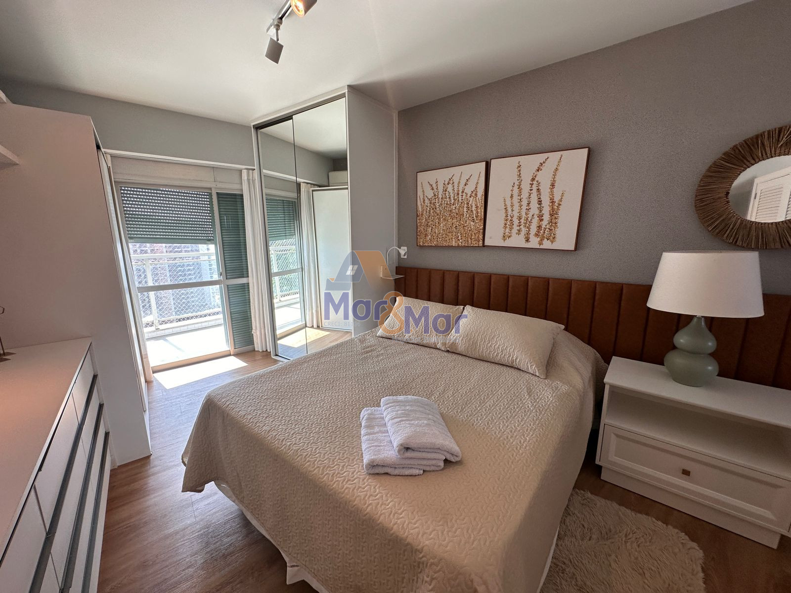 Apartamento-3-dormitorios-Pitangueiras