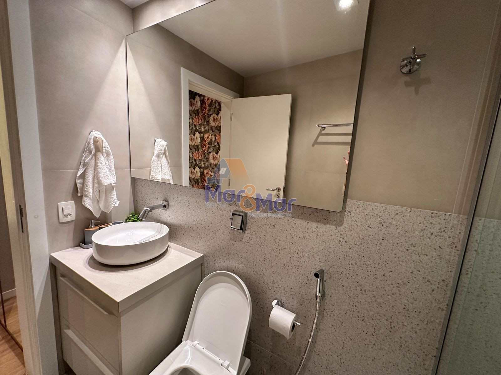 Apartamento-3-dormitorios-Pitangueiras