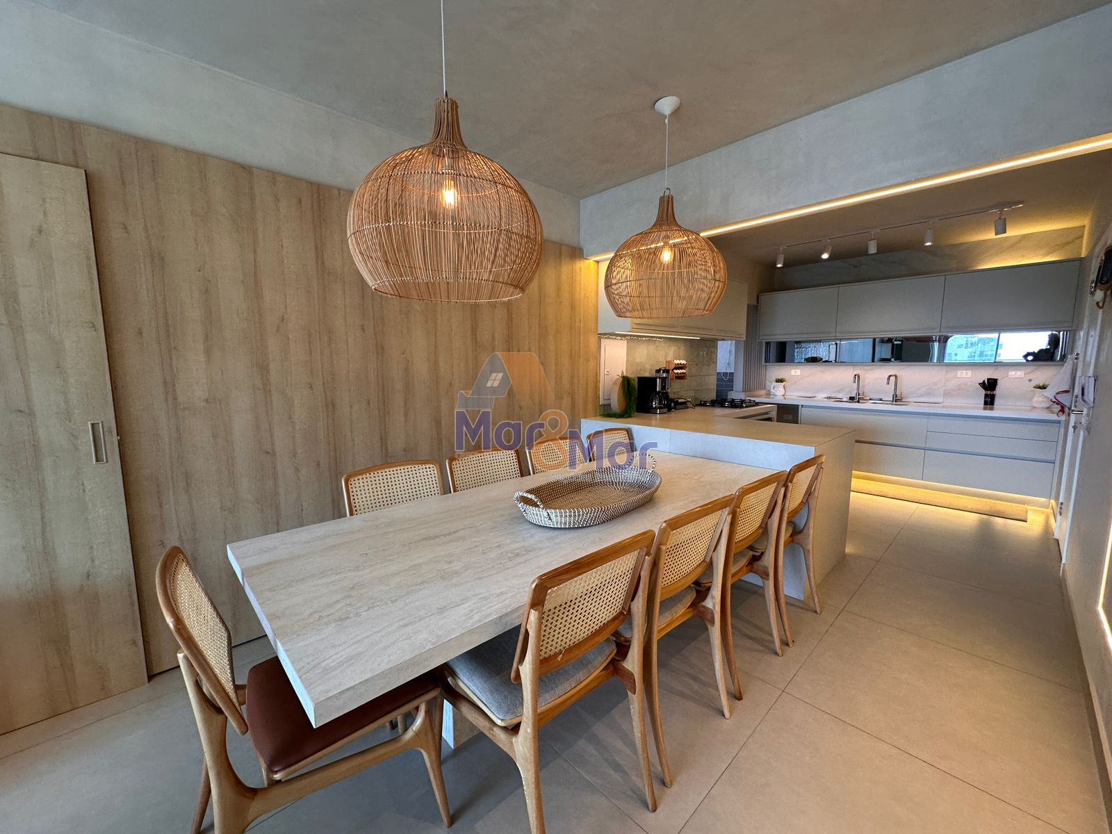 Apartamento-3-dormitorios-Pitangueiras