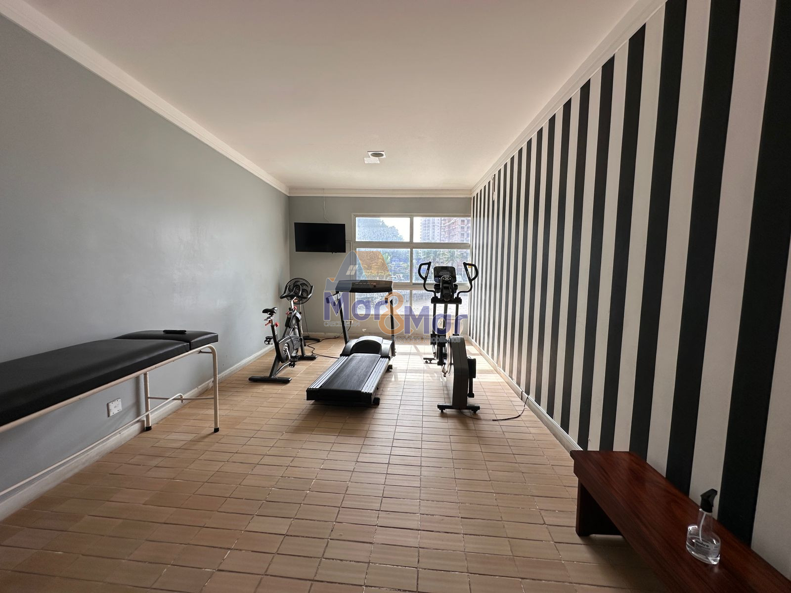 Apartamento Frente ao Mar nas Pitangueiras, Guarujá - SP