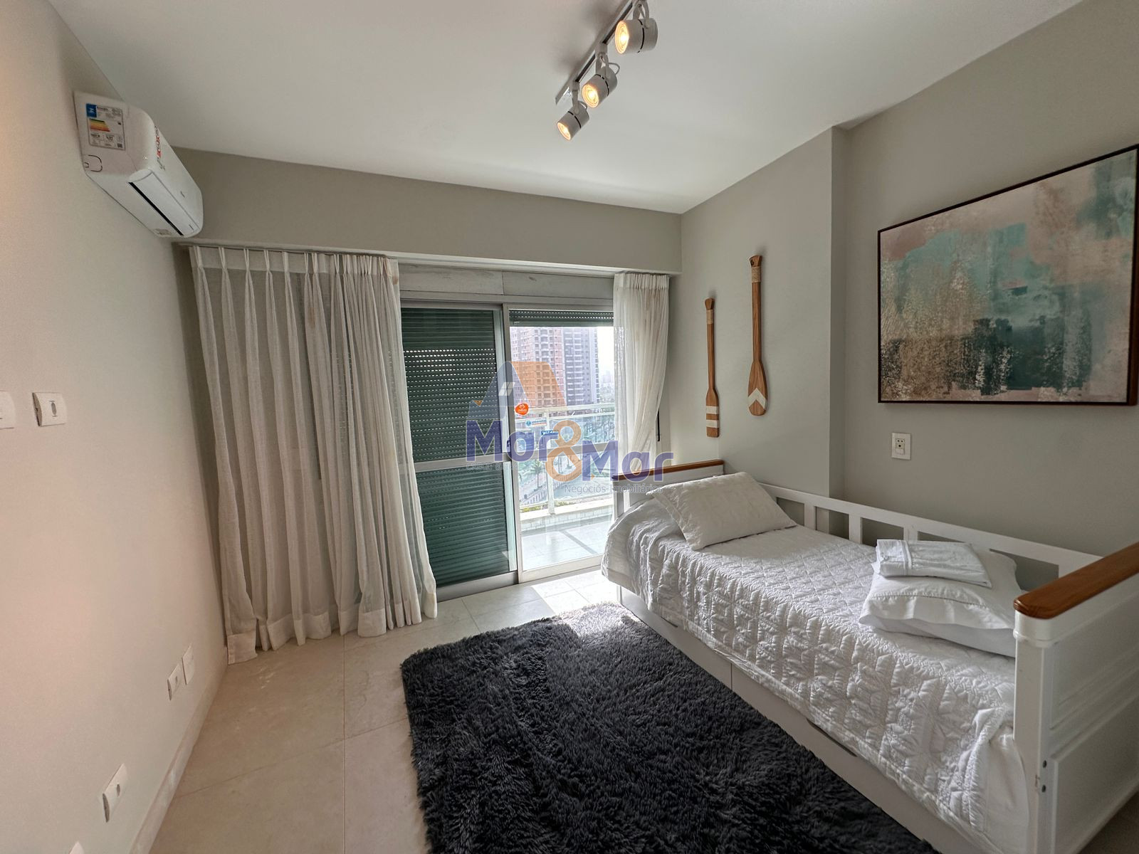 Apartamento Frente ao Mar nas Pitangueiras, Guarujá - SP