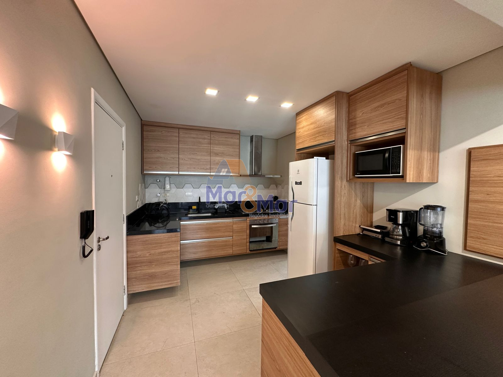 Apartamento Frente ao Mar nas Pitangueiras, Guarujá - SP