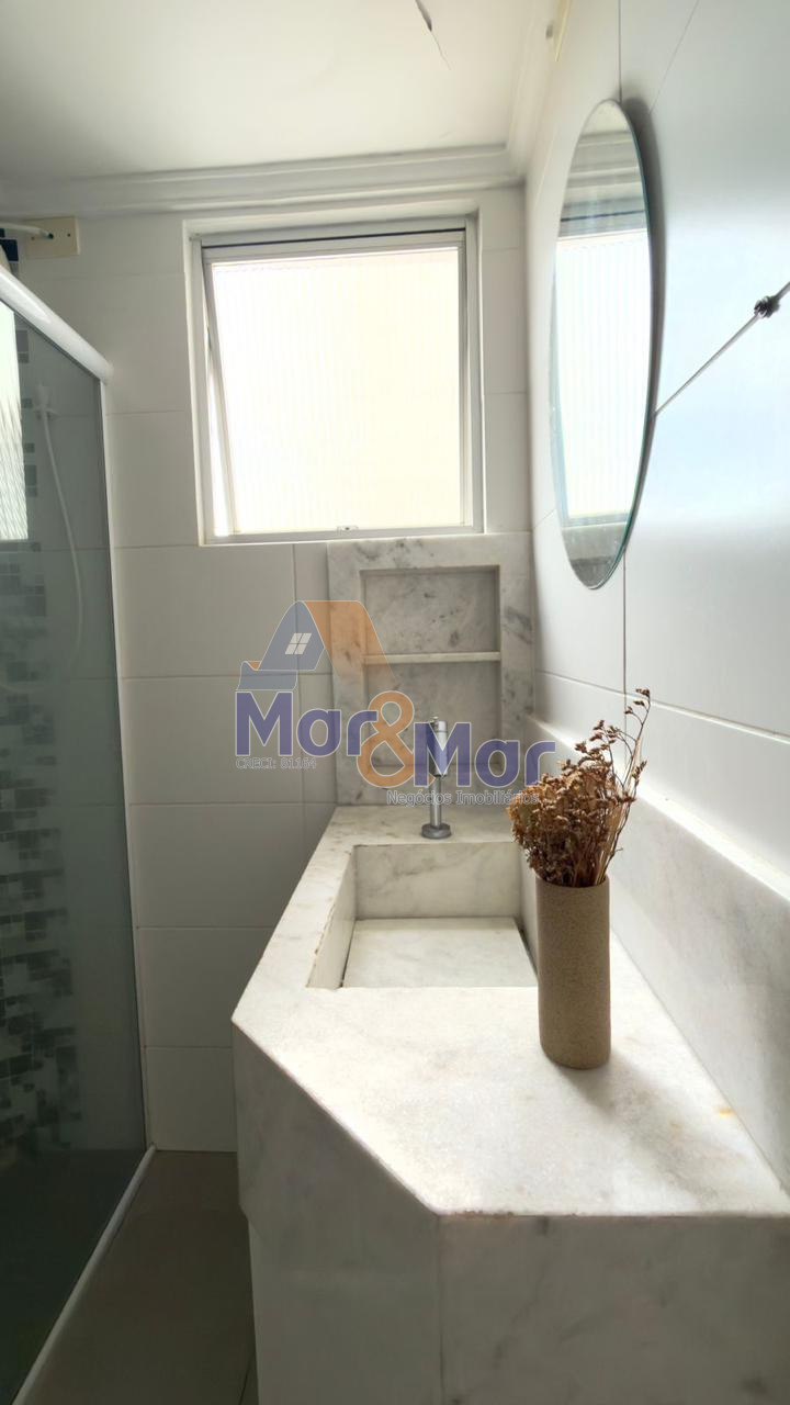 Apartamento na Praia da Enseada, Guarujá - SP