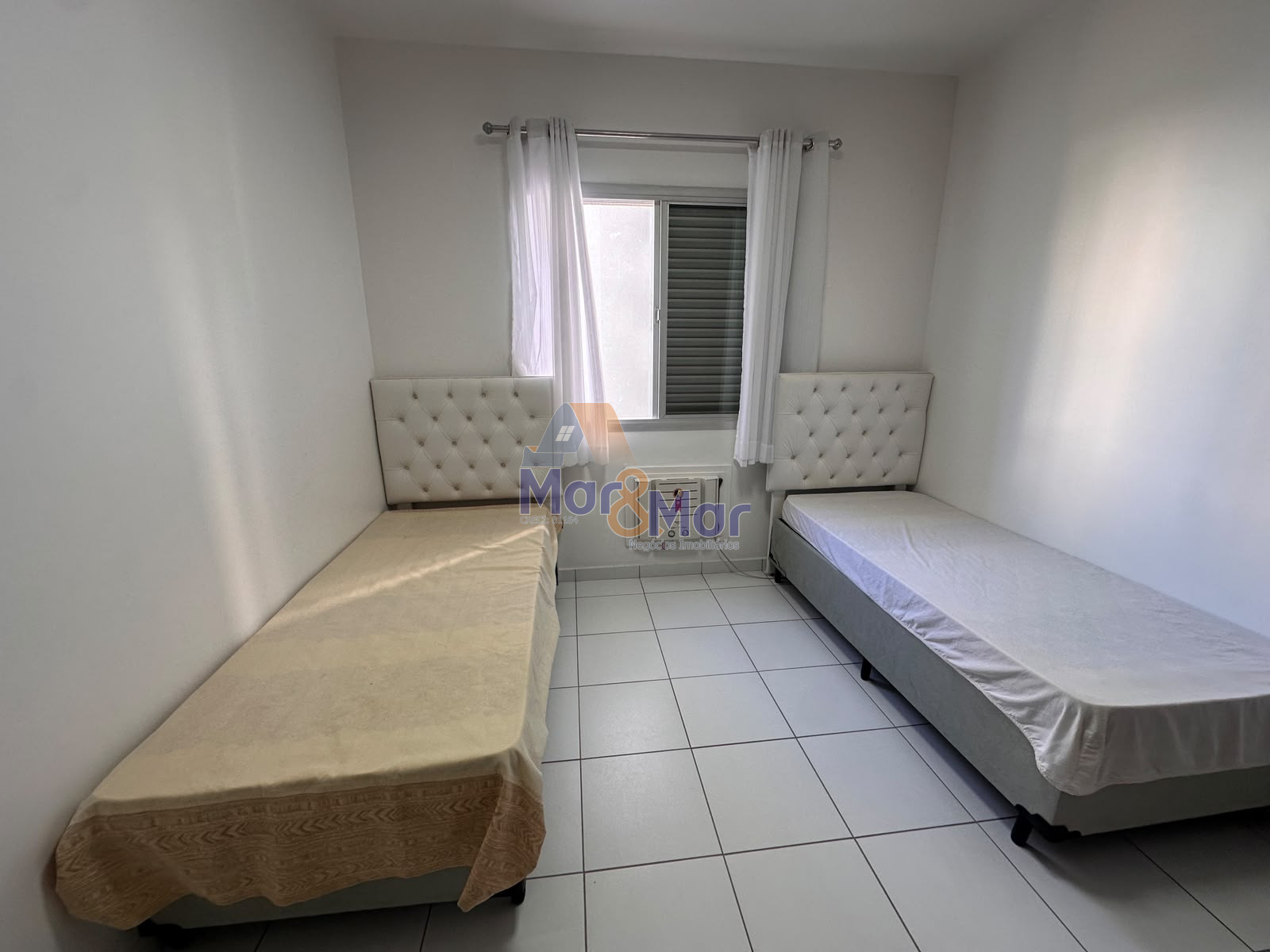 Apartamento Frente ao Mar nas Pitangueiras, Guarujá - SP