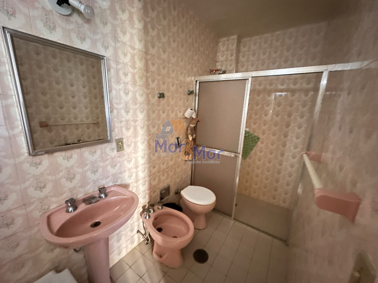 Apartamento Frente ao Mar nas Pitangueiras, Guarujá - SP