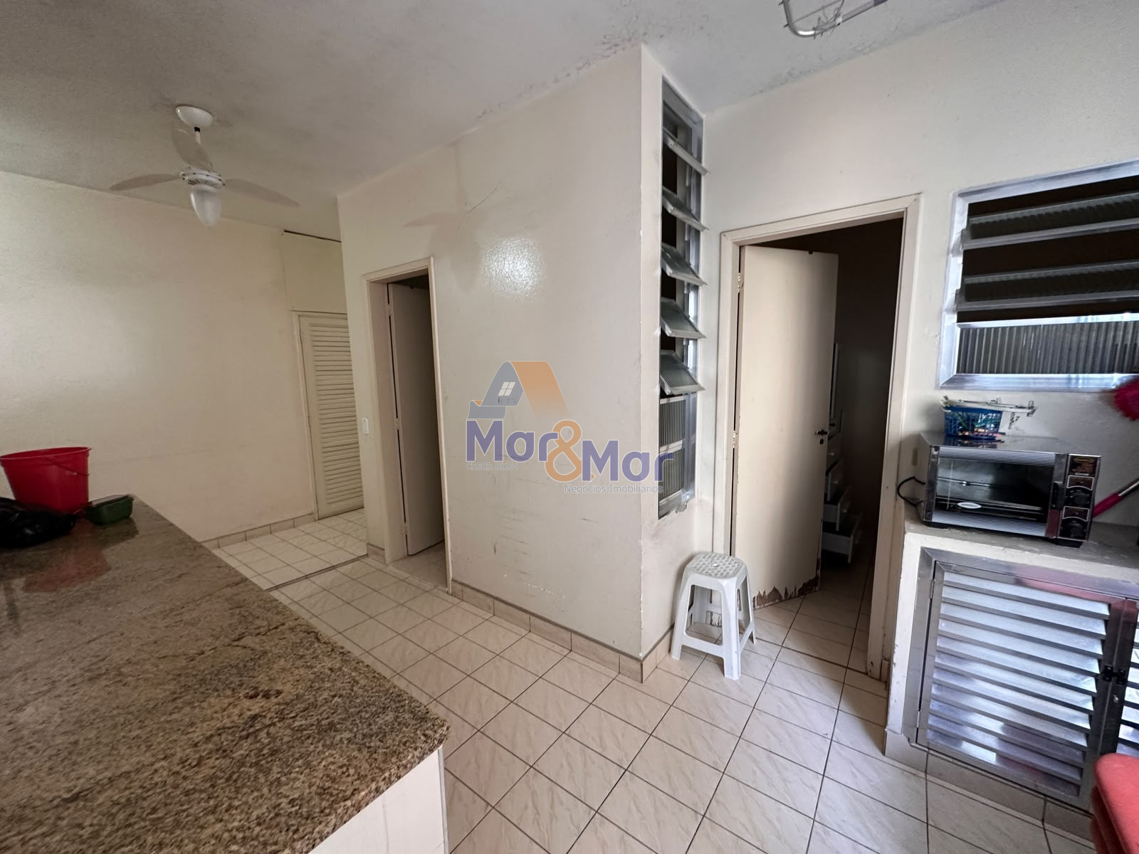 Apartamento Frente ao Mar nas Pitangueiras, Guarujá - SP