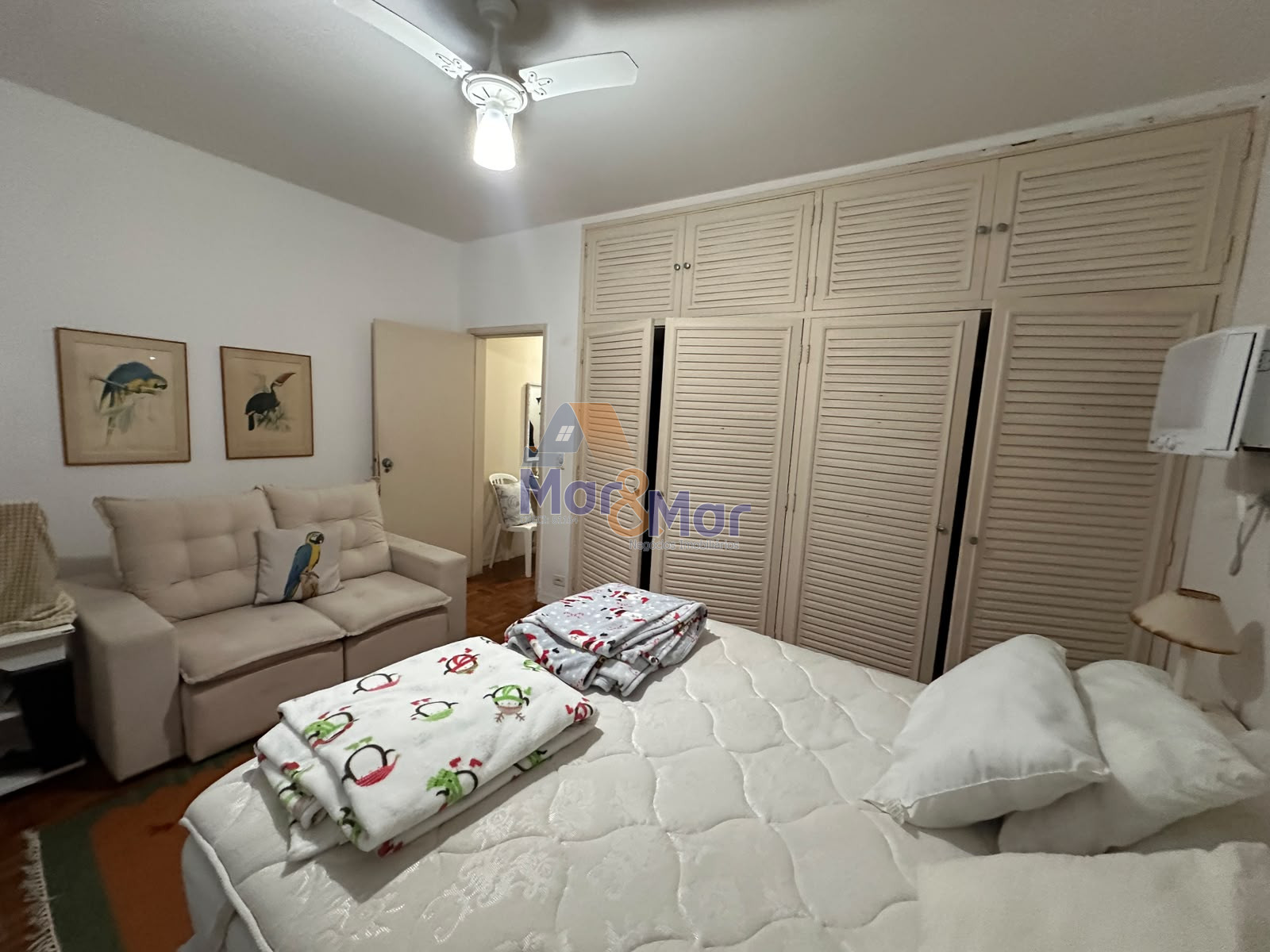 Apartamento Frente ao Mar nas Pitangueiras, Guarujá - SP